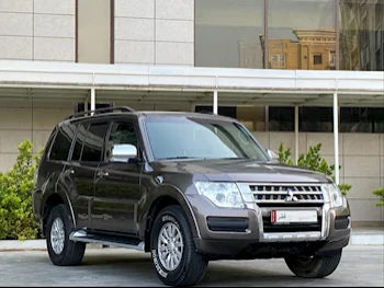 Mitsubishi  Pajero  GLS  2015  Automatic  121,000 Km  6 Cylinder  Four Wheel Drive (4WD)  SUV  Brown