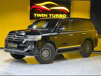 Toyota  Land Cruiser  VXR  2019  Automatic  214,000 Km  8 Cylinder  Four Wheel Drive (4WD)  SUV  Black