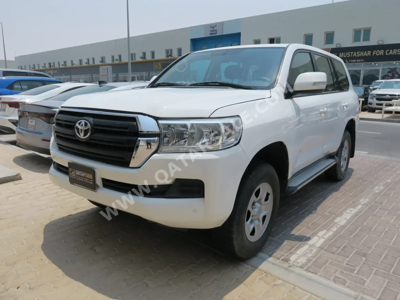 Toyota  Land Cruiser  G  2017  Automatic  150,000 Km  6 Cylinder  Four Wheel Drive (4WD)  SUV  White