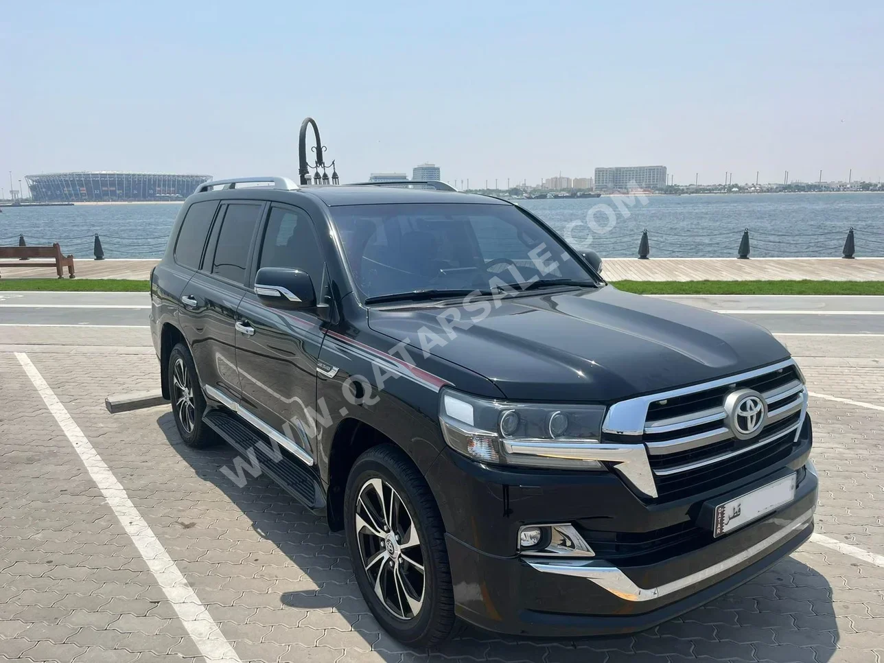 Toyota  Land Cruiser  GXR- Grand Touring  2019  Automatic  110,000 Km  8 Cylinder  Four Wheel Drive (4WD)  SUV  Black