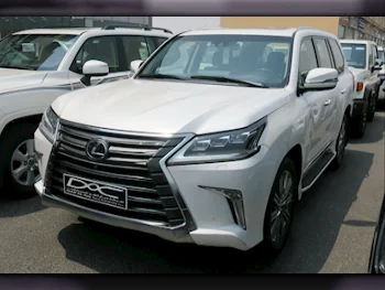 Lexus  LX  570  2017  Automatic  250,000 Km  8 Cylinder  Four Wheel Drive (4WD)  SUV  White