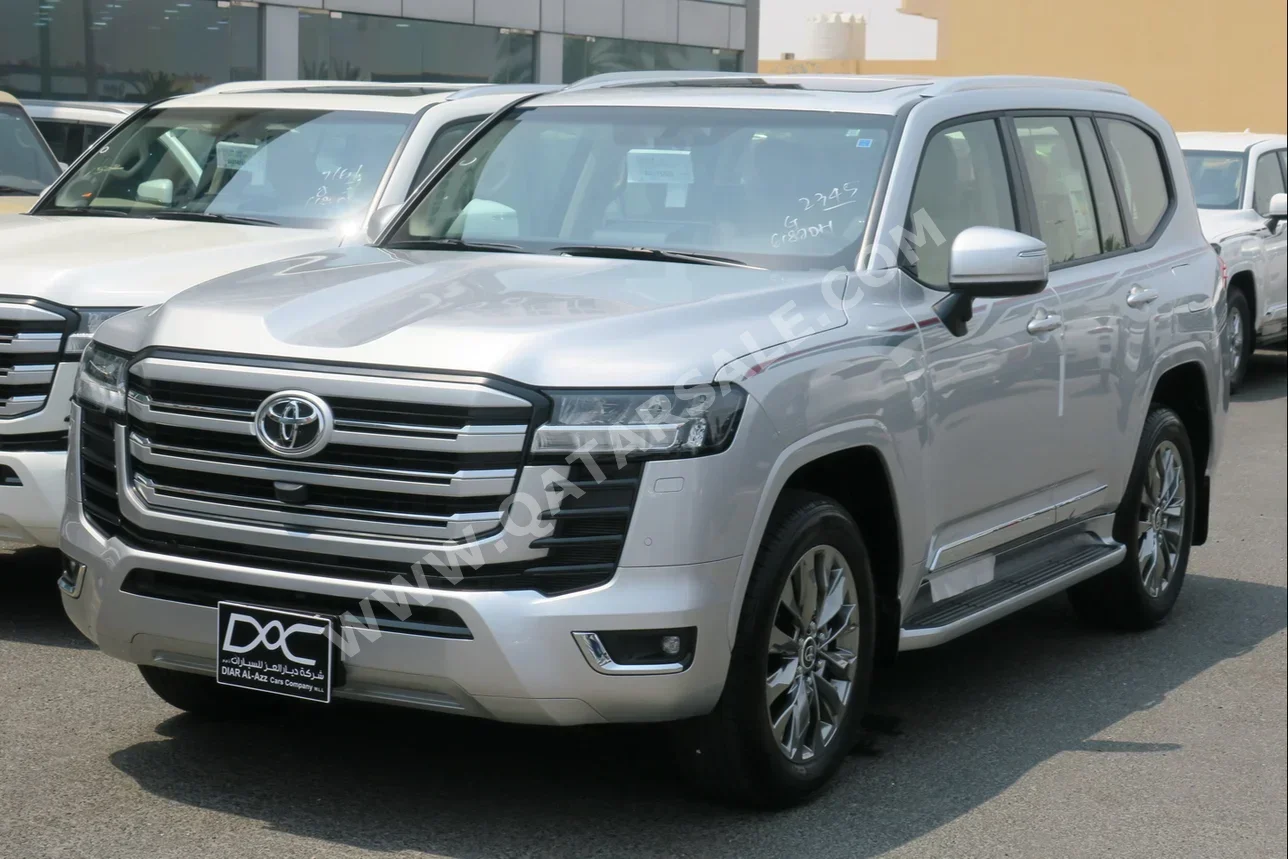 Toyota  Land Cruiser  GXR Twin Turbo  2024  Automatic  0 Km  6 Cylinder  Four Wheel Drive (4WD)  SUV  Gray  With Warranty