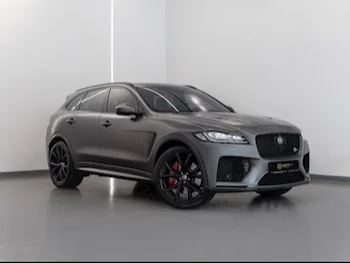 Jaguar  F-Pace  SVR  2020  Automatic  41,000 Km  8 Cylinder  All Wheel Drive (AWD)  SUV  Gray  With Warranty