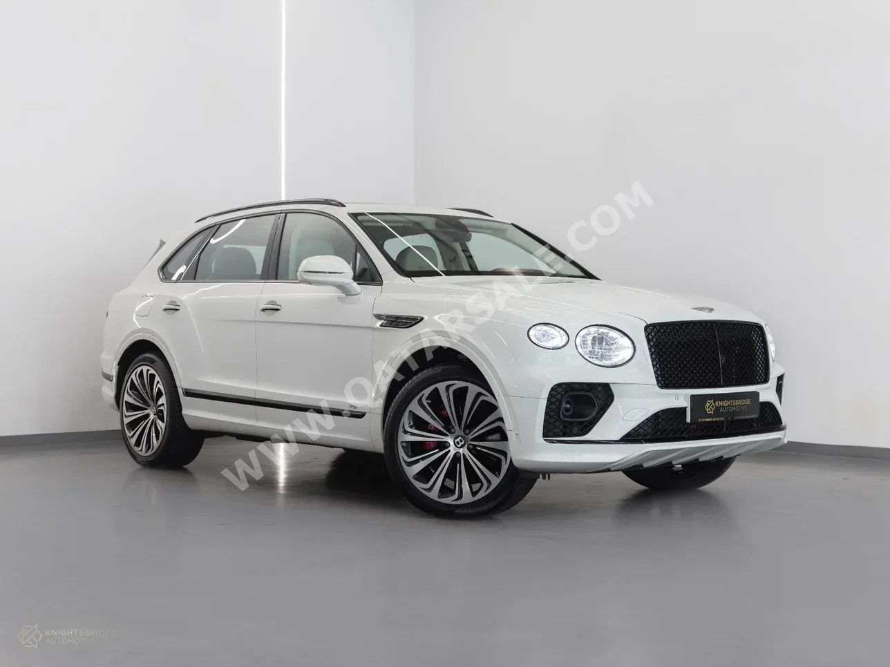 Bentley  Bentayga  2021  Automatic  20,200 Km  8 Cylinder  All Wheel Drive (AWD)  SUV  White