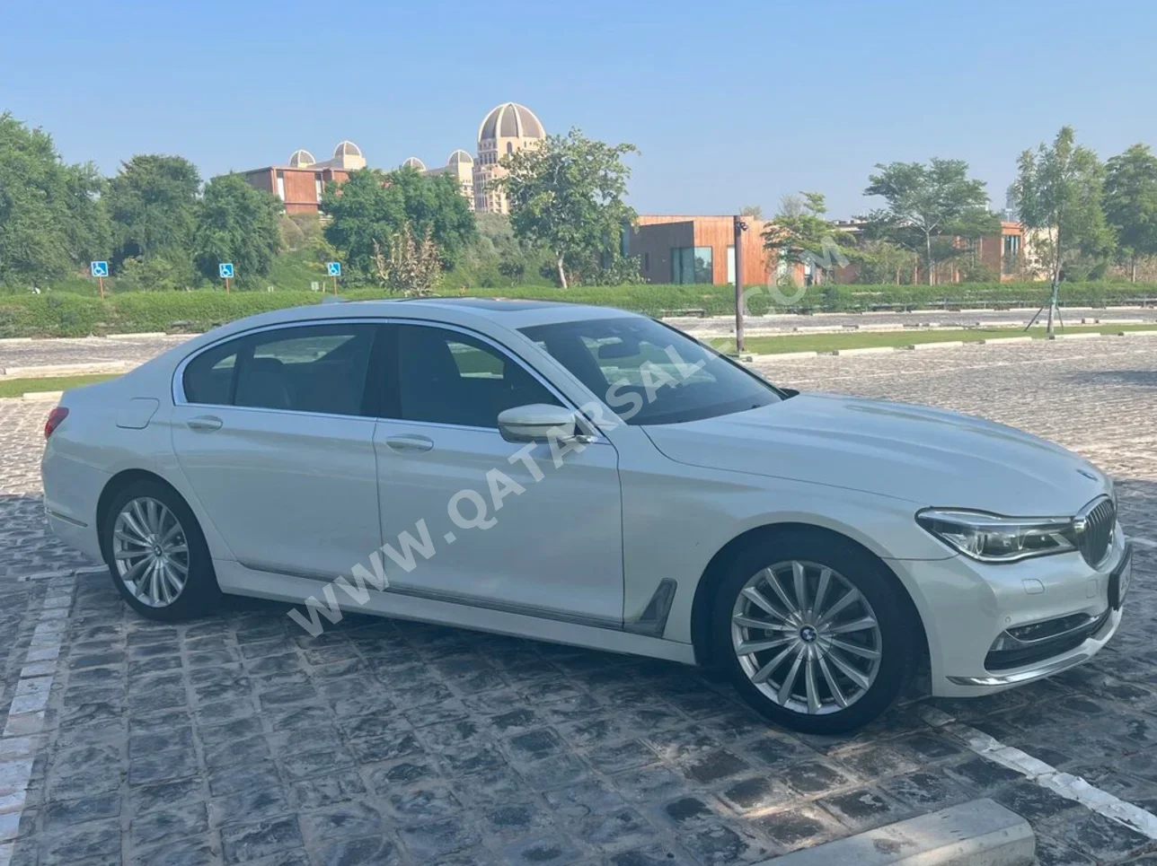 BMW  7-Series  730 Li  2016  Automatic  62,500 Km  4 Cylinder  Rear Wheel Drive (RWD)  Sedan  White