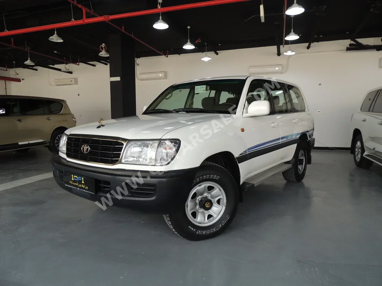 Toyota  Land Cruiser  GXR  1999  Manual  304,000 Km  6 Cylinder  Four Wheel Drive (4WD)  SUV  White