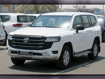 Toyota  Land Cruiser  GX  2023  Automatic  84,000 Km  6 Cylinder  Four Wheel Drive (4WD)  SUV  White  With Warranty