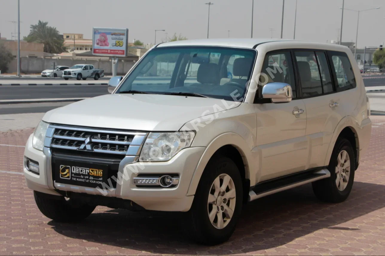 Mitsubishi  Pajero  3.5  2016  Automatic  189,000 Km  6 Cylinder  Four Wheel Drive (4WD)  SUV  White