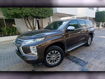 Mitsubishi  Pajero  Montero Sport  2022  Automatic  47,800 Km  6 Cylinder  Four Wheel Drive (4WD)  SUV  Brown  With Warranty