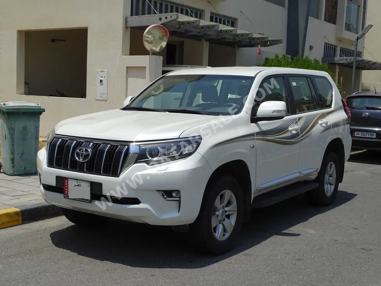 Toyota  Prado  TXL  2021  Automatic  30,000 Km  6 Cylinder  Four Wheel Drive (4WD)  SUV  White