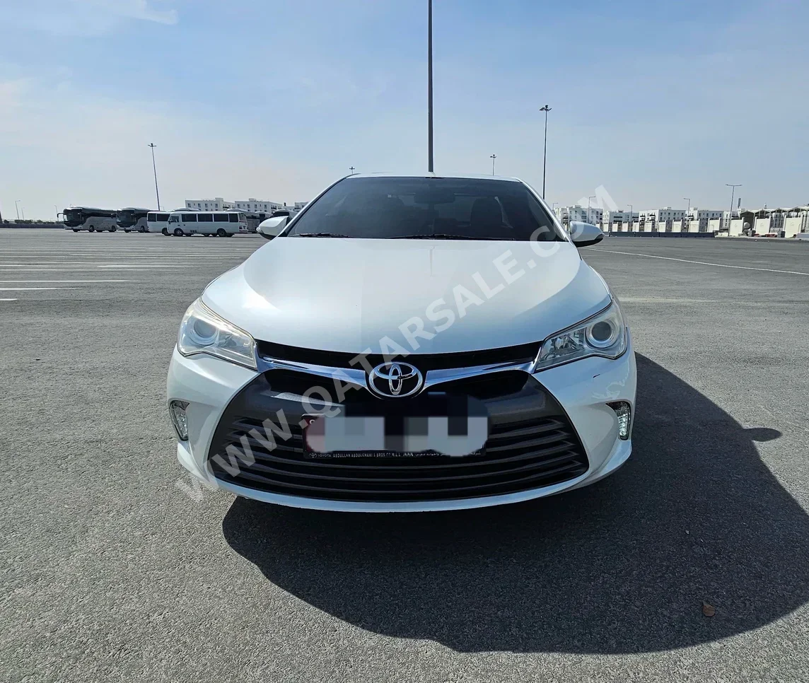 Toyota  Camry  GLX  2017  Automatic  102,000 Km  4 Cylinder  Front Wheel Drive (FWD)  Sedan  Pearl