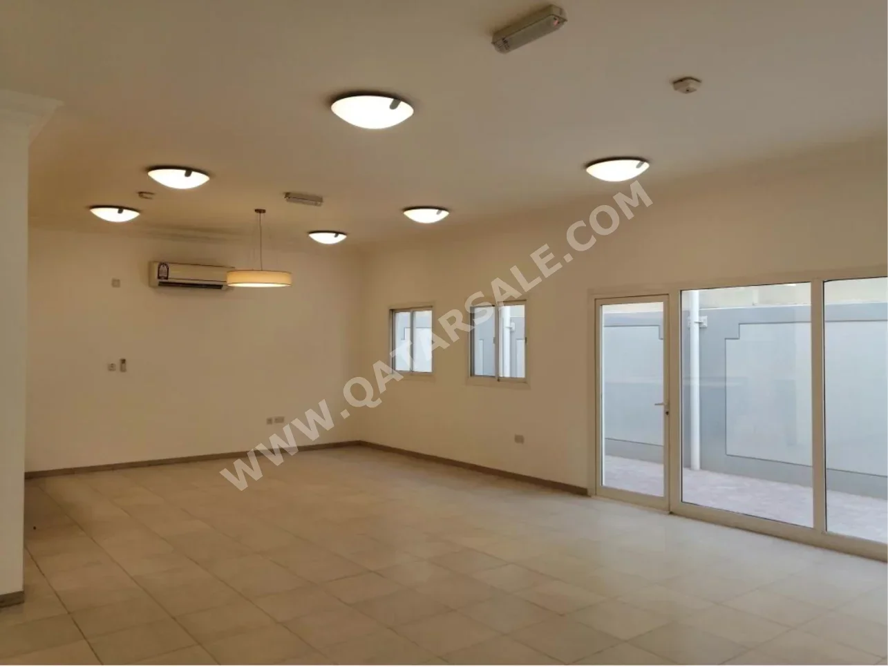 Family Residential  - Semi Furnished  - Al Rayyan  - Ain Khaled  - 4 Bedrooms