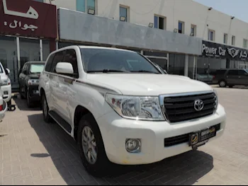 Toyota  Land Cruiser  GX  2015  Automatic  200,000 Km  6 Cylinder  Four Wheel Drive (4WD)  SUV  White