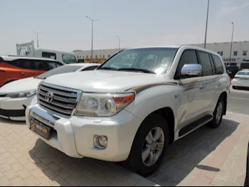 Toyota  Land Cruiser  VXR  2012  Automatic  360,000 Km  8 Cylinder  Four Wheel Drive (4WD)  SUV  White