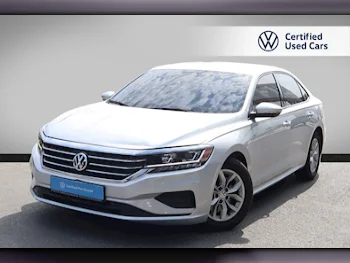 Volkswagen  Passat  2020  Automatic  127,000 Km  5 Cylinder  Front Wheel Drive (FWD)  Sedan  Silver