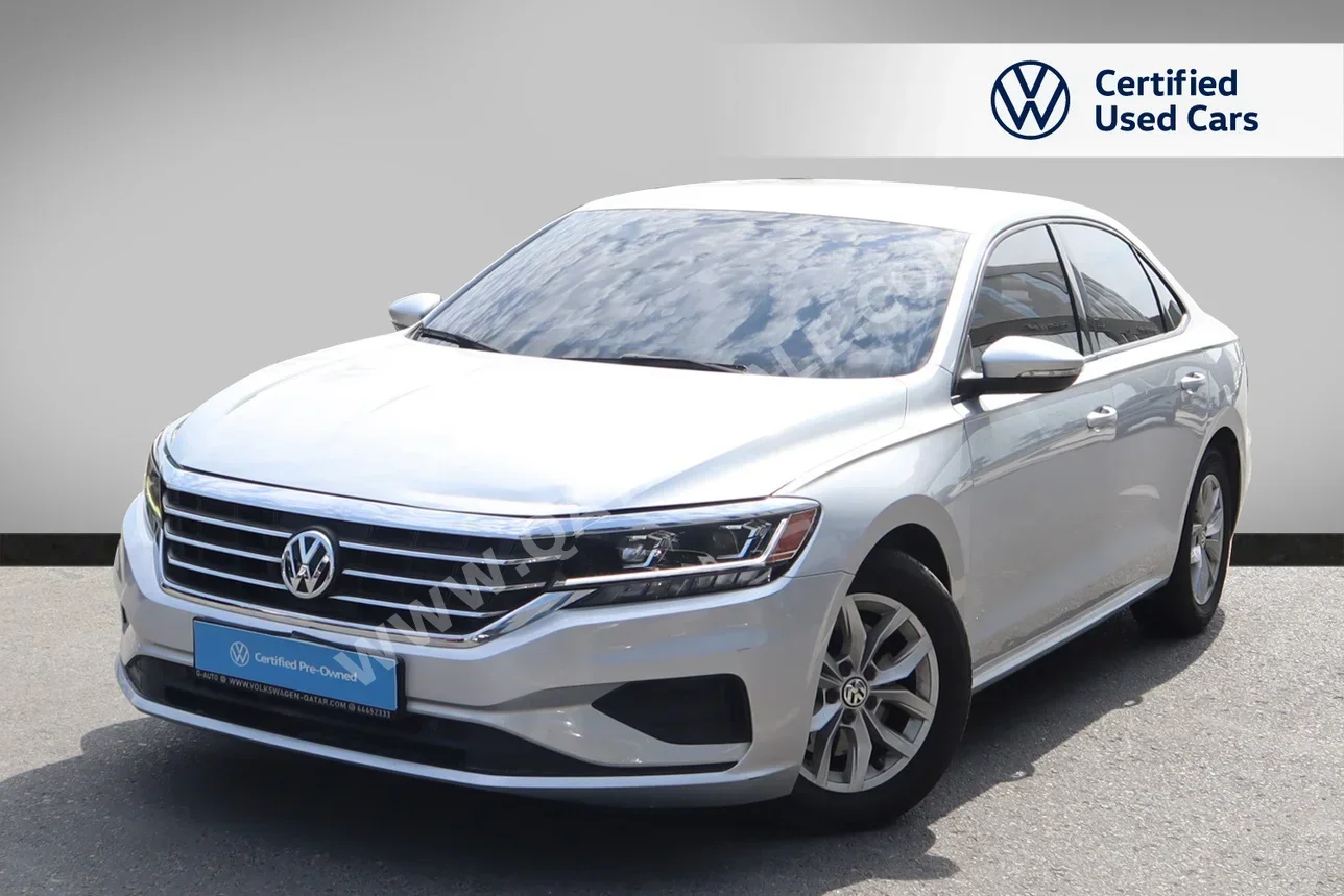 Volkswagen  Passat  2020  Automatic  127,000 Km  5 Cylinder  Front Wheel Drive (FWD)  Sedan  Silver