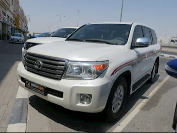 Toyota  Land Cruiser  GXR  2012  Automatic  180,000 Km  6 Cylinder  Four Wheel Drive (4WD)  SUV  White