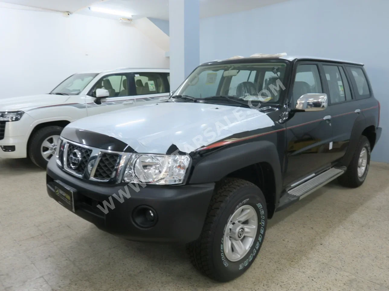 Nissan  Patrol  GL  2023  Manual  0 Km  6 Cylinder  Four Wheel Drive (4WD)  Sedan  Black  With Warranty