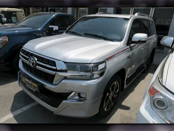 Toyota  Land Cruiser  GXR- Grand Touring  2021  Automatic  128,000 Km  6 Cylinder  Four Wheel Drive (4WD)  SUV  Silver