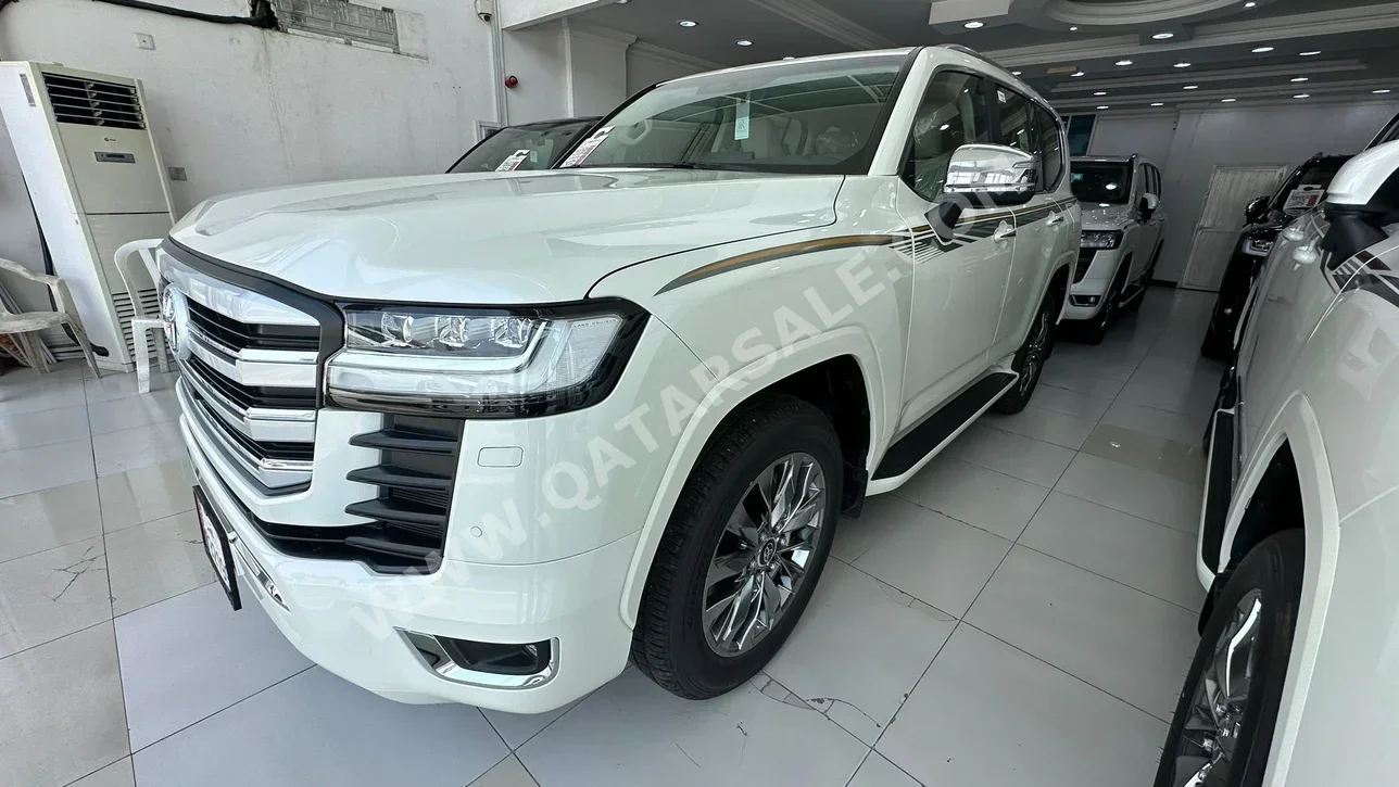  Toyota  Land Cruiser  VX Twin Turbo  2023  Automatic  0 Km  6 Cylinder  Four Wheel Drive (4WD)  SUV  White  With Warranty