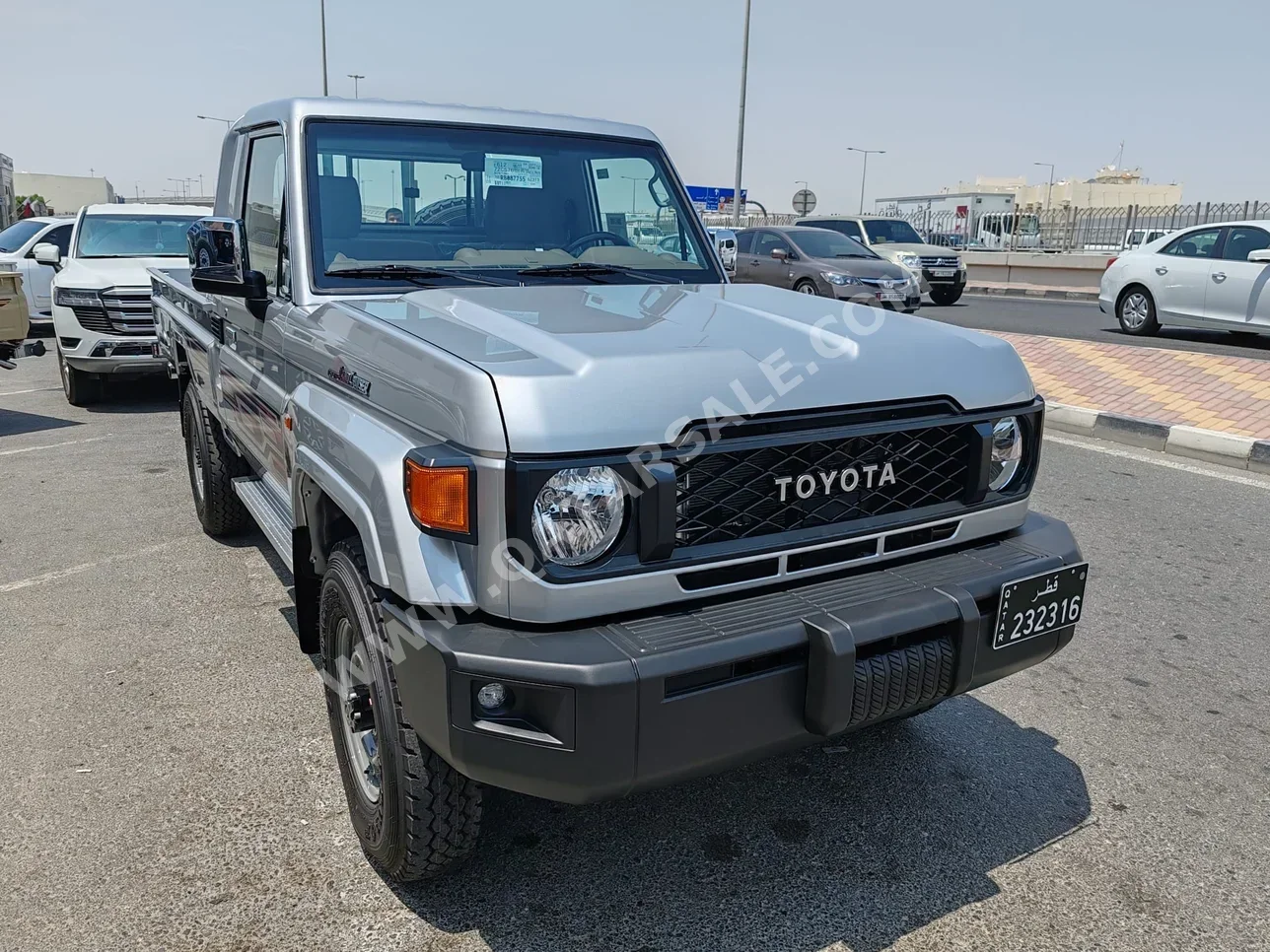 Toyota  Land Cruiser  LX  2024  Manual  0 Km  6 Cylinder  Four Wheel Drive (4WD)  Pick Up  Silver  With Warranty