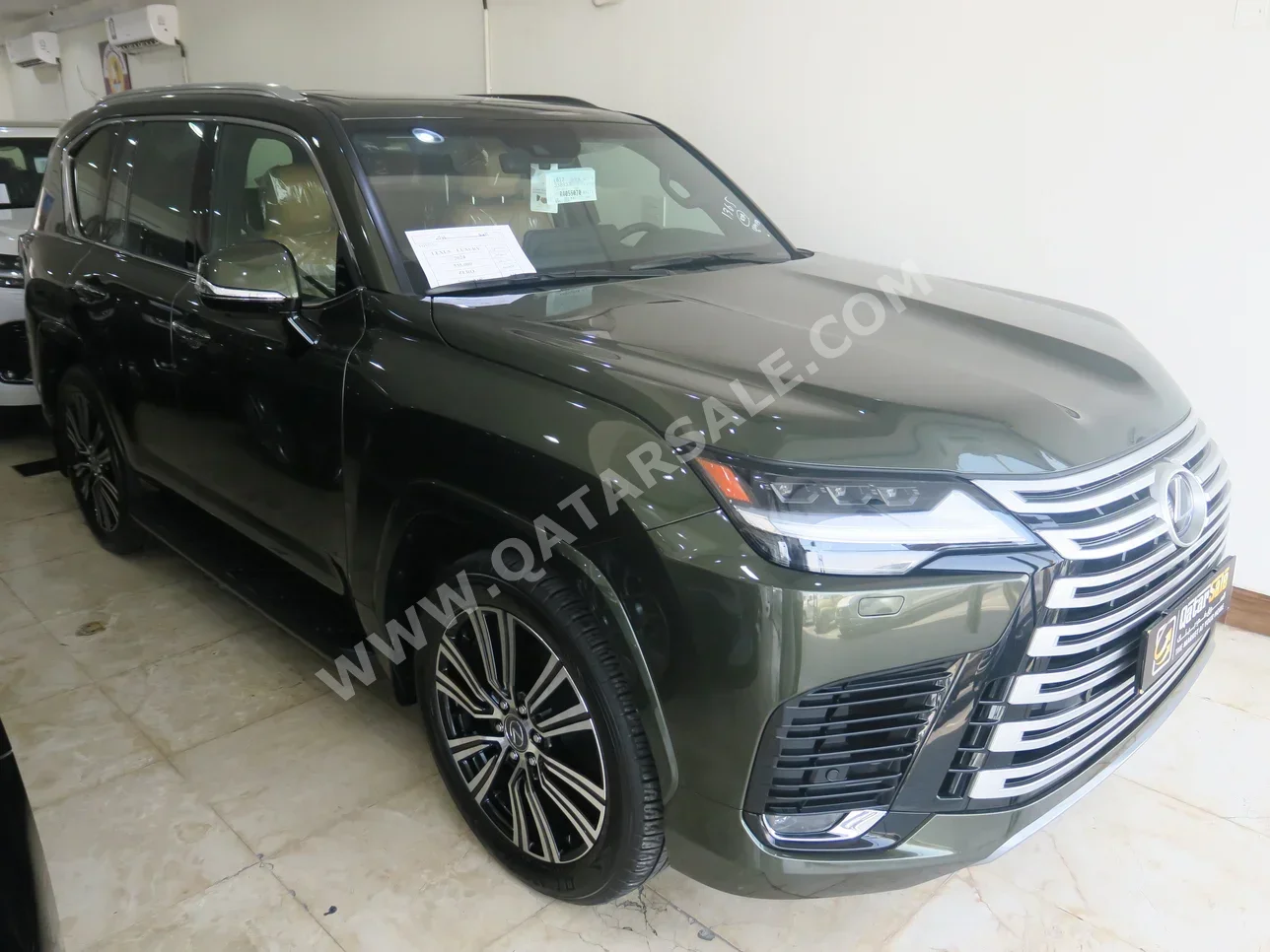 Lexus  LX  600 Luxury  2024  Automatic  0 Km  6 Cylinder  Four Wheel Drive (4WD)  SUV  Olive Green  With Warranty