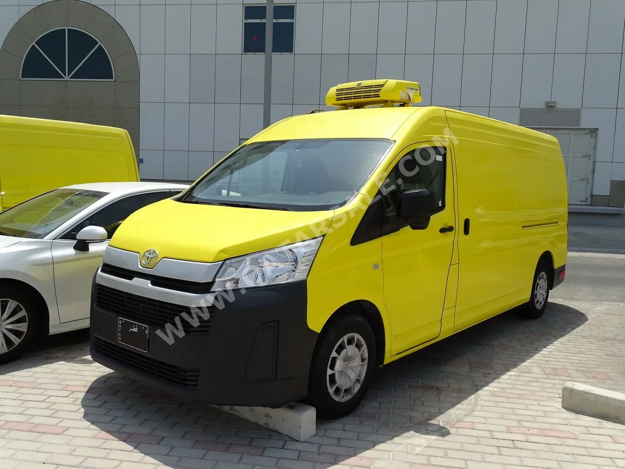 Toyota  Hiace  2022  Manual  95,000 Km  6 Cylinder  Rear Wheel Drive (RWD)  Van / Bus  Yellow