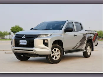 Mitsubishi  L200 Sportero  4 Cylinder  Pickup  Grey  2022