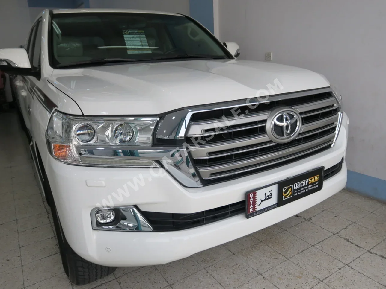 Toyota  Land Cruiser  GXR  2021  Automatic  22,000 Km  6 Cylinder  Four Wheel Drive (4WD)  SUV  White