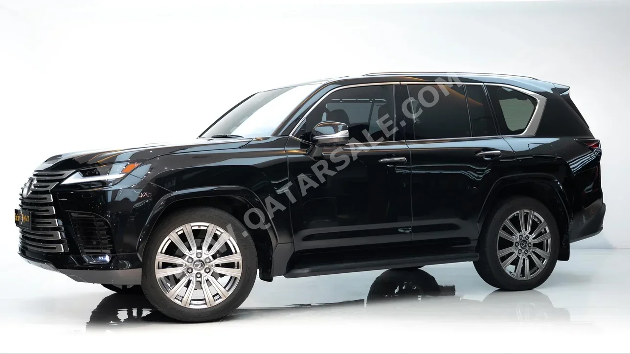 Lexus  LX  600 Luxury  2024  Automatic  18٬000 Km  6 Cylinder  Four Wheel Drive (4WD)  SUV  Black  With Warranty