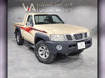 Nissan  Patrol  Safari  2016  Manual  89,000 Km  6 Cylinder  Four Wheel Drive (4WD)  Pick Up  Beige