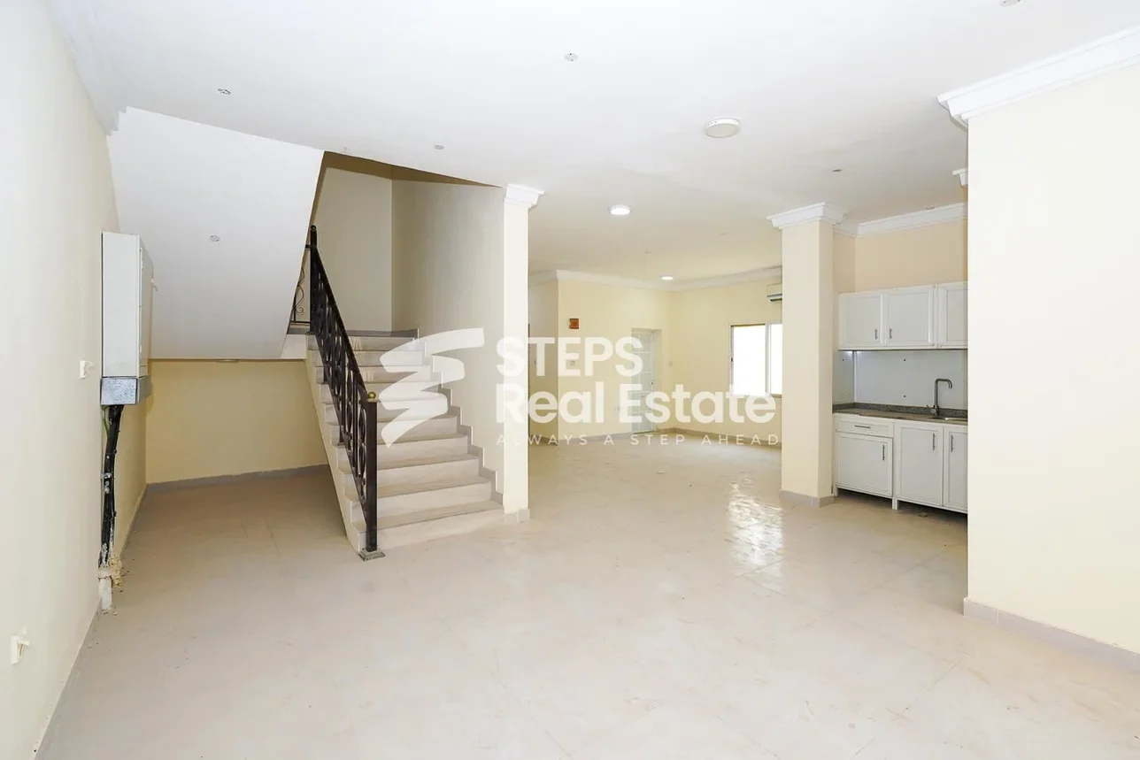 Family Residential  - Not Furnished  - Umm Salal  - Umm Al Amad  - 11 Bedrooms