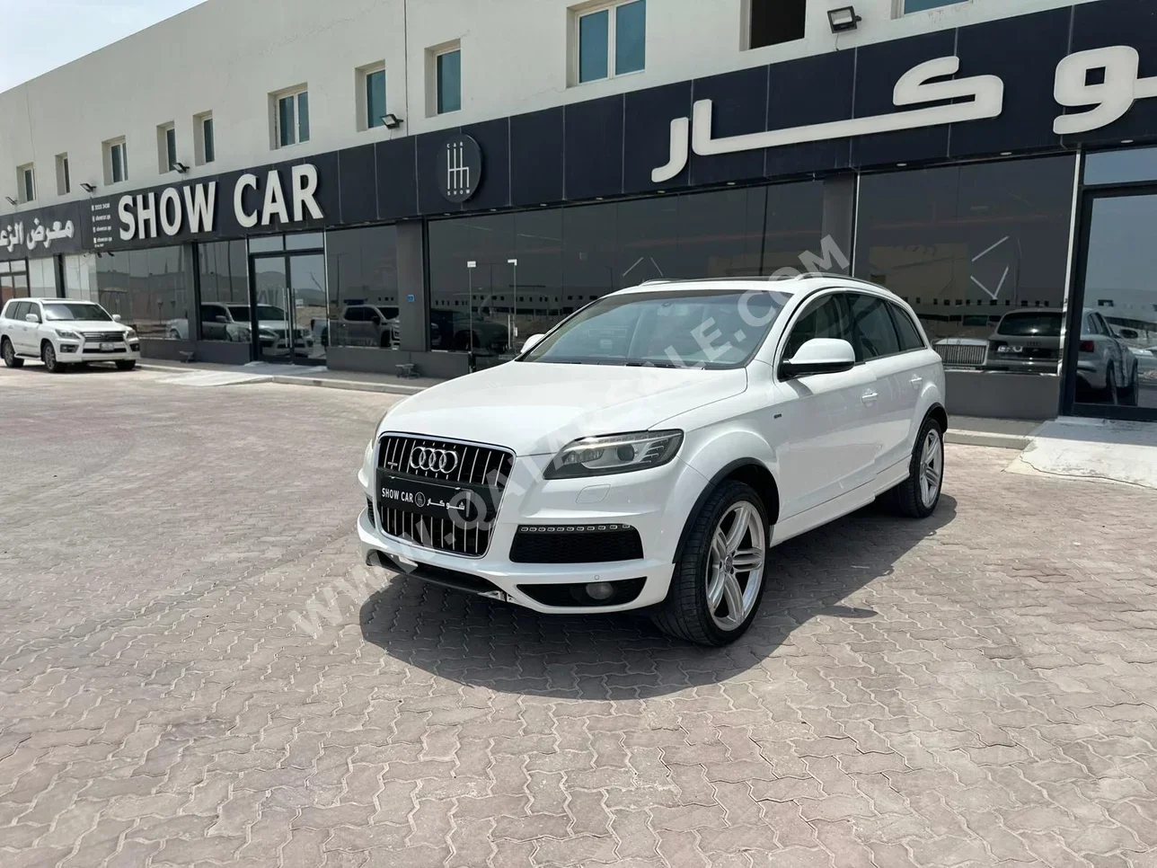 Audi  Q7  2010  Automatic  193,000 Km  6 Cylinder  Four Wheel Drive (4WD)  SUV  White