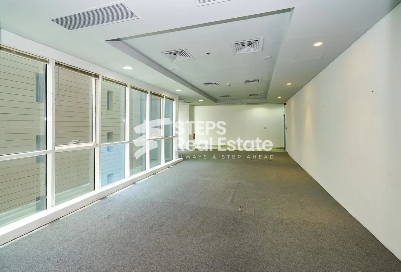 Commercial Offices - Not Furnished  - Doha  - Umm Ghuwailina