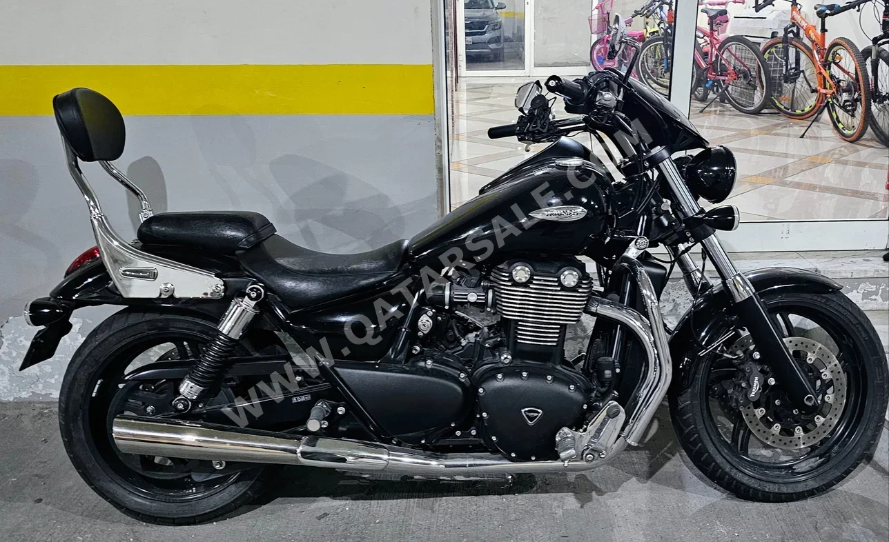 Triumph  Thunderbird Commander -  2015 - Color Black