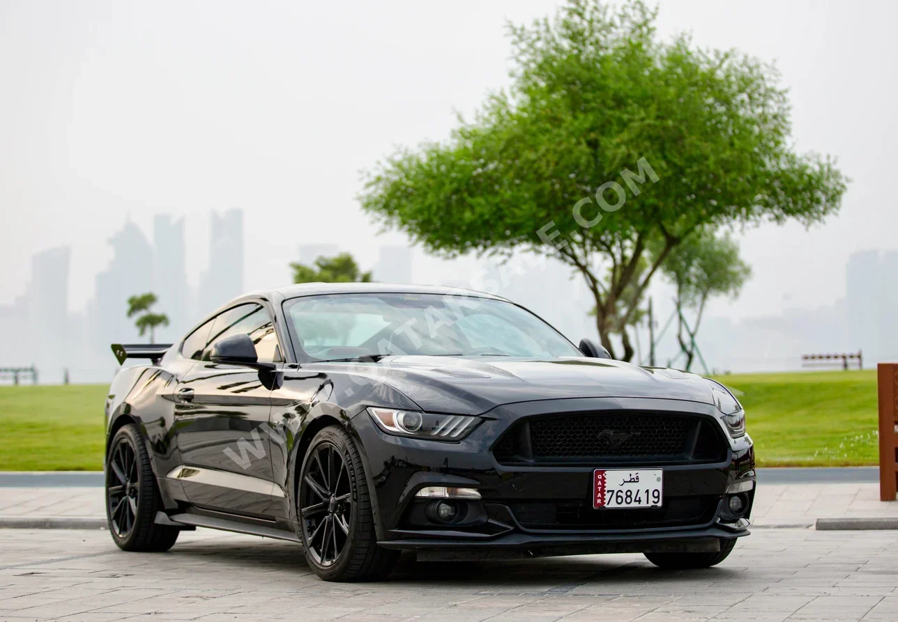 Ford  Mustang  GT  2017  Automatic  57,000 Km  8 Cylinder  Rear Wheel Drive (RWD)  Coupe / Sport  Black  With Warranty