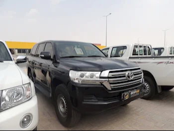 Toyota  Land Cruiser  GXR  2020  Automatic  166,000 Km  6 Cylinder  Four Wheel Drive (4WD)  SUV  Black