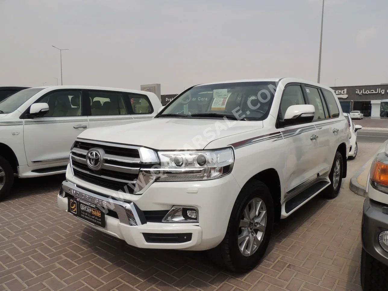 Toyota  Land Cruiser  GXR  2020  Automatic  210,000 Km  8 Cylinder  Four Wheel Drive (4WD)  SUV  White