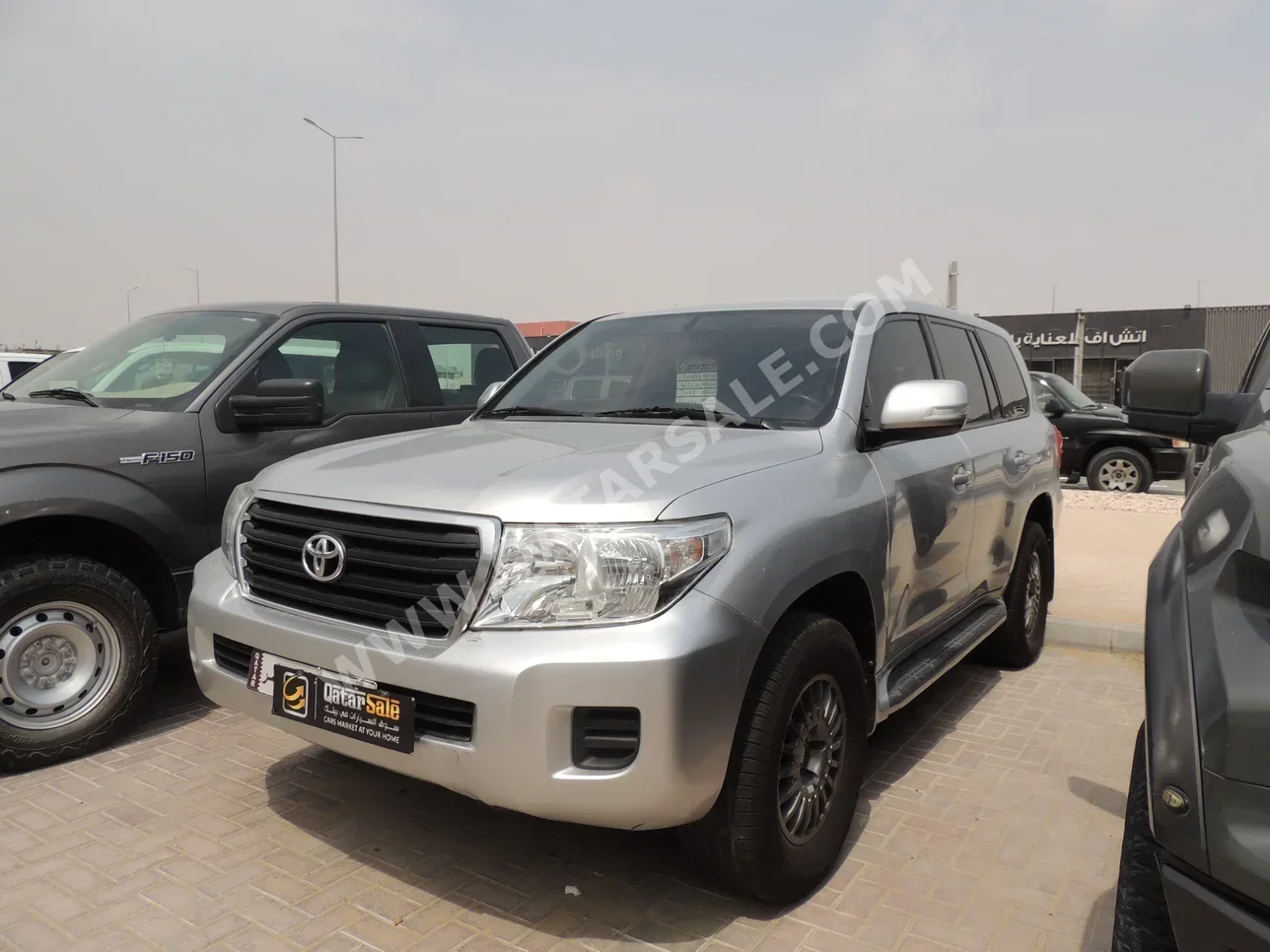 Toyota  Land Cruiser  G  2012  Automatic  321,000 Km  6 Cylinder  Four Wheel Drive (4WD)  SUV  Silver