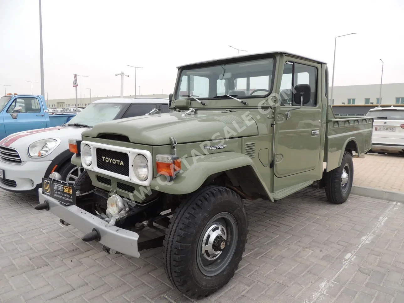 Toyota  Land Cruiser  LX  1982  Manual  23,500 Km  6 Cylinder  Four Wheel Drive (4WD)  Pick Up  Olive Green