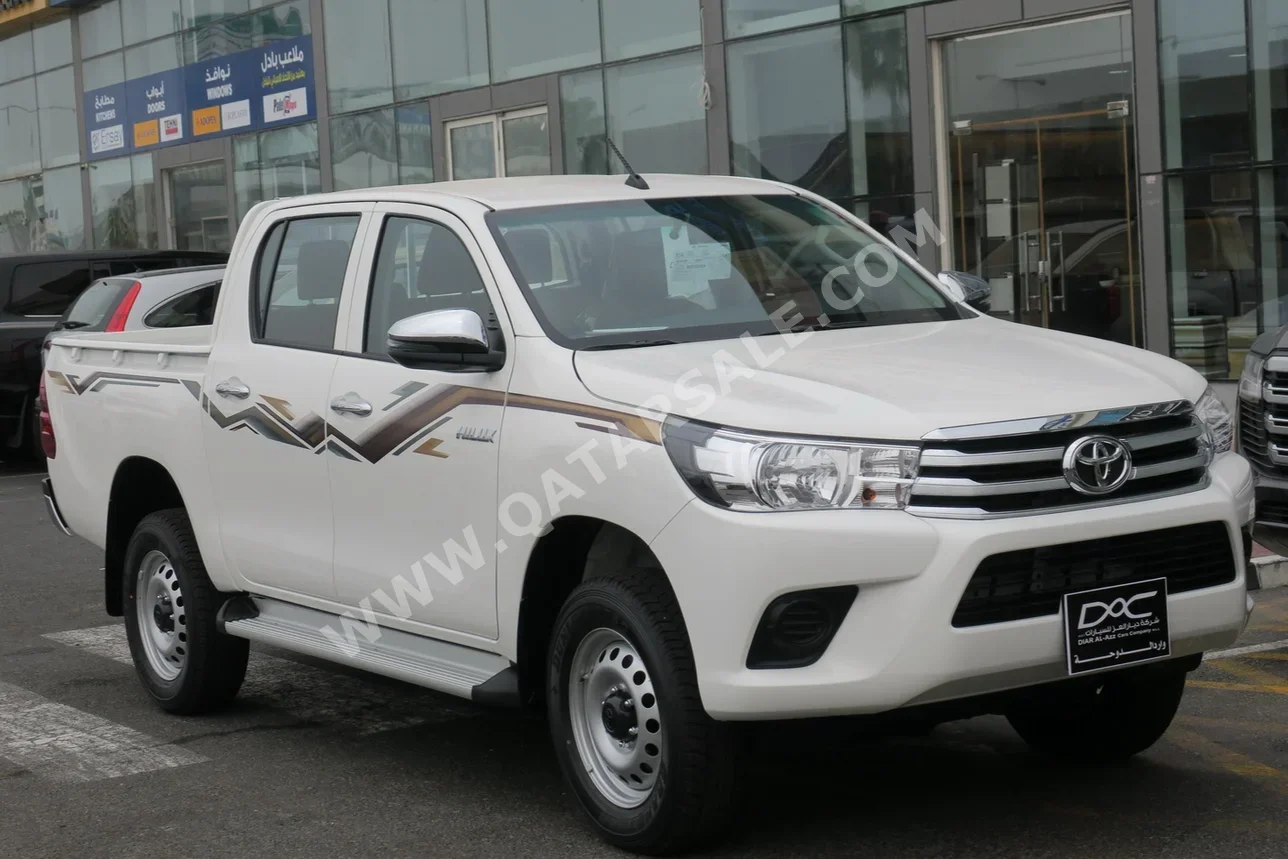 Toyota  Hilux  2024  Automatic  0 Km  4 Cylinder  Four Wheel Drive (4WD)  Pick Up  White  With Warranty