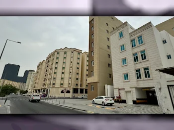 2 Bedrooms  Apartment  in Doha -  Fereej Bin Mahmoud  Not Furnished