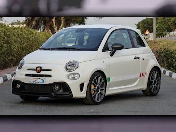 Fiat  695  Abarth  2024  Automatic  0 Km  4 Cylinder  Front Wheel Drive (FWD)  Hatchback  White  With Warranty