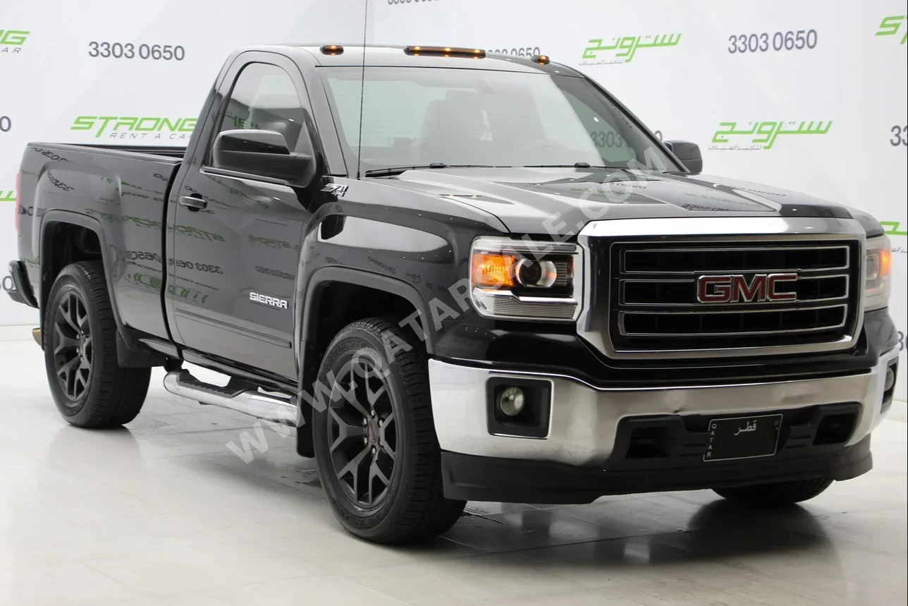 GMC  Sierra  1500  2014  Automatic  229,000 Km  8 Cylinder  Four Wheel Drive (4WD)  Pick Up  Black