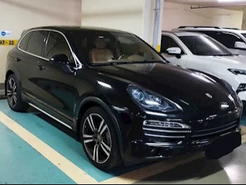 Porsche  Cayenne  S  2013  Automatic  130,000 Km  8 Cylinder  Four Wheel Drive (4WD)  SUV  Black