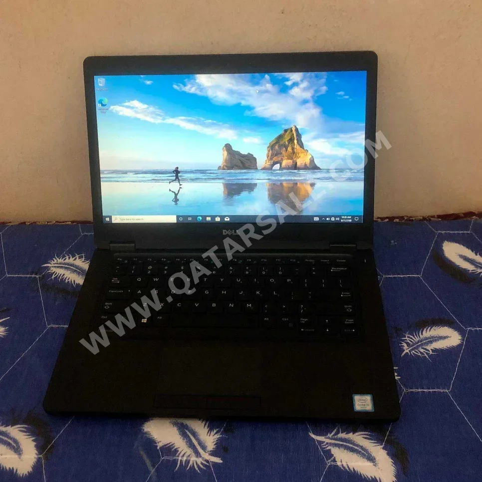 Laptops Dell  - Latitude  - Black  - Windows 10  - Intel  - Core i5  -Memory (Ram): 8 GB