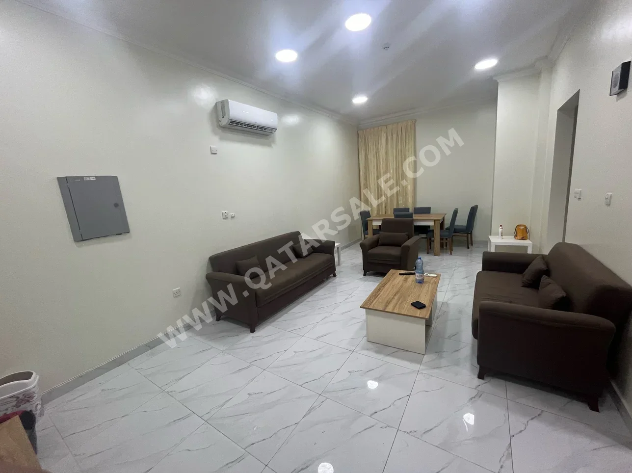 2 Bedrooms  Apartment  For Rent  in Al Daayen -  Umm Qarn  Fully Furnished