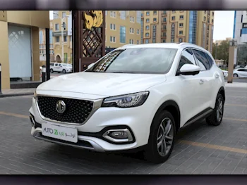 MG  HS  2023  Automatic  20,300 Km  4 Cylinder  Four Wheel Drive (4WD)  SUV  White  With Warranty