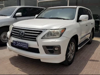 Lexus  LX  570  2015  Automatic  340,000 Km  8 Cylinder  Four Wheel Drive (4WD)  SUV  White