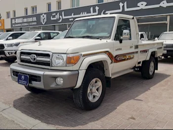 Toyota  Land Cruiser  LX  2022  Manual  15,000 Km  6 Cylinder  Four Wheel Drive (4WD)  Pick Up  White  With Warranty